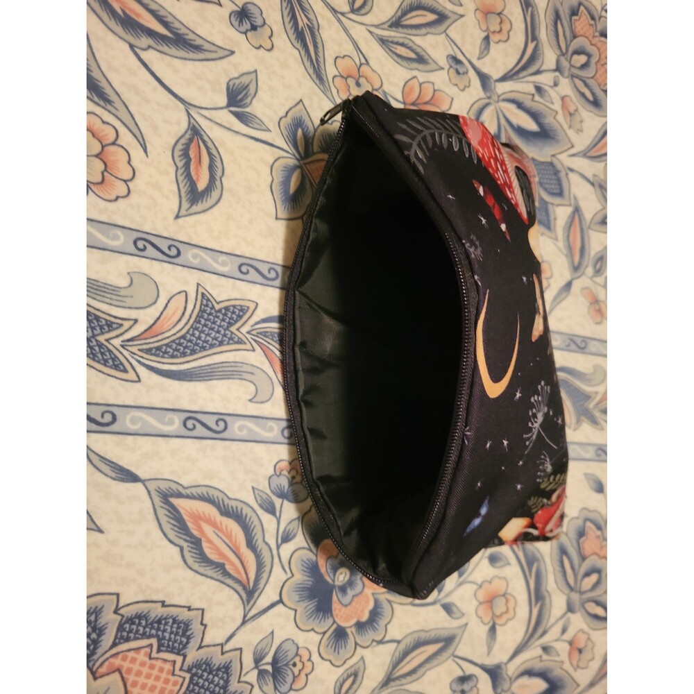 Make Bag - Picture 2 of 2